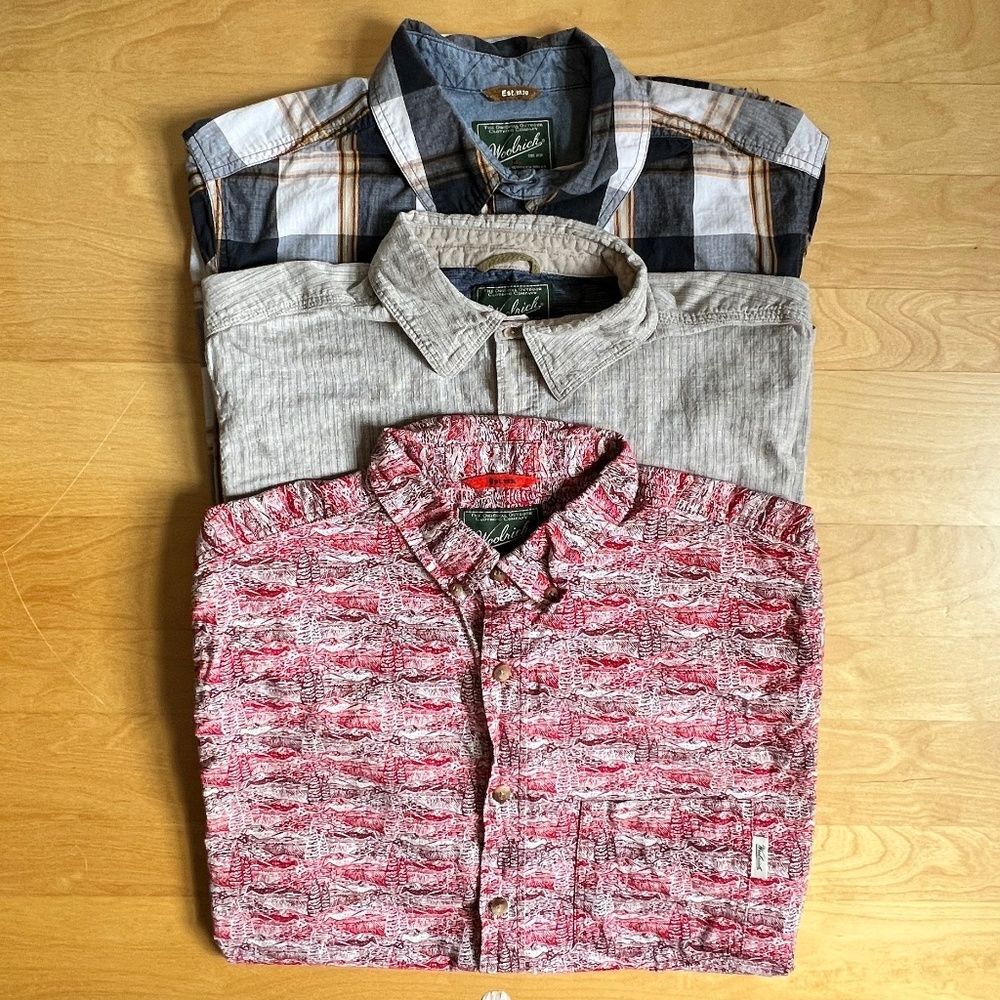 Woolrich Bundle of THREE Short-Sleeve Modern-Fit Button Down Shirts. Men's Sz L